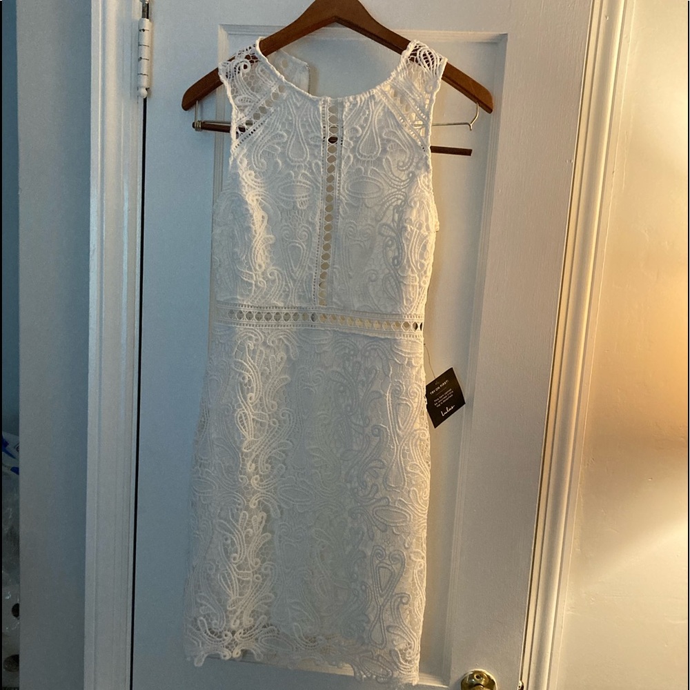 White Lulus dress